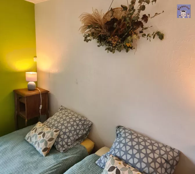 Chambre étage 3 lits simples